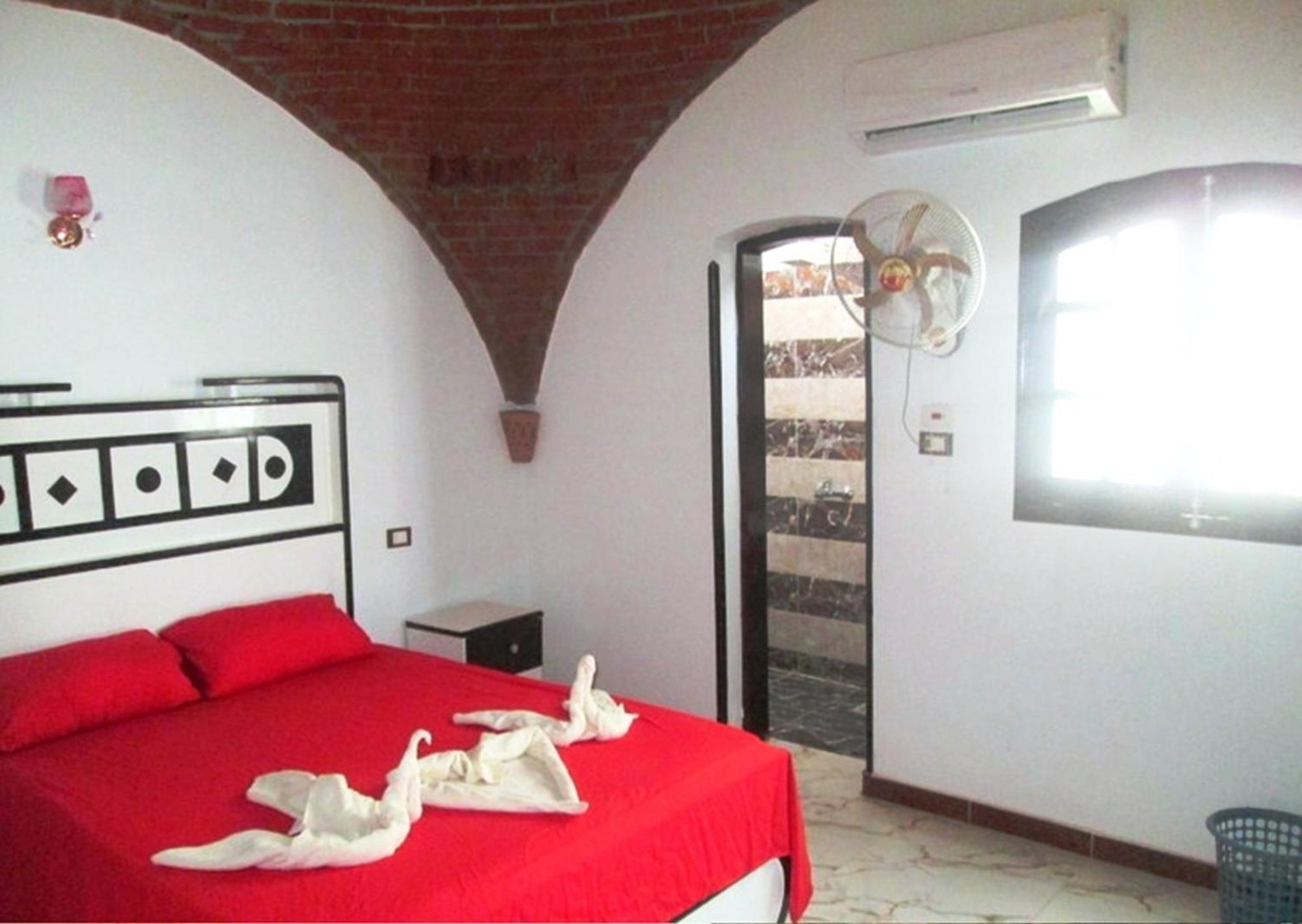 Lucky Seven Apartman Luxor Kültér fotó